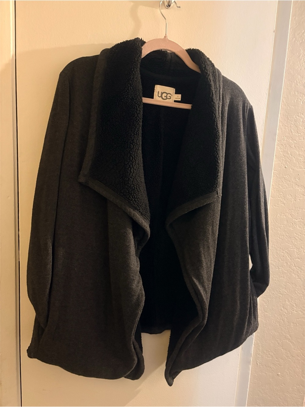 UGG Women's Dark Gray and Black Plush Open-Front Teddy Jacket